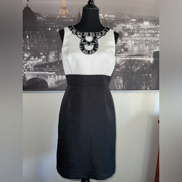 TAHARI Arthur S Levine Black and white Embellished Dress Size 6 - Picture 1 of 7